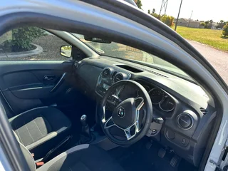 2021 Renault Sandero 900T Stepway for R114000