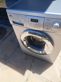 LG WASHING MACHINE FOR R1000