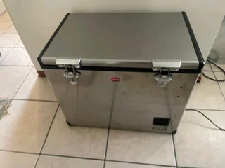 SnowMaster 90l Camping Fridge Freezer for R6900