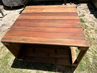Coffee Table for R600