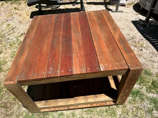 Coffee Table for R600