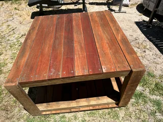 Coffee Table for R600