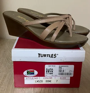 Turtles Size 7 Slip On Wedge Sandals