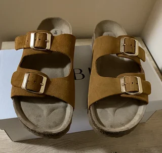 Tabita Sandals, Genuine Leather. Tan Colour. Ladies Flats