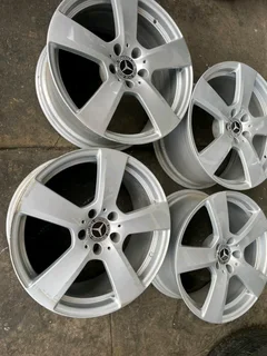 Original Mercedes size 18 set wide and narrow