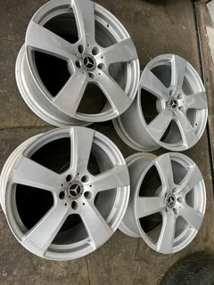 Original Mercedes size 18 set wide and narrow