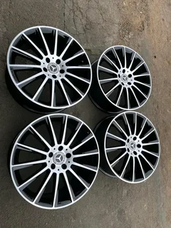 Mercedes mags size 19 originals wide and narrow