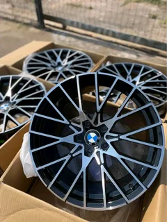 Bmw mags size 19 set brand new wide and narrow