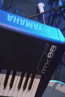 Musical keyboard lessons