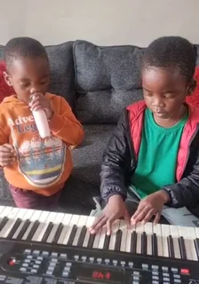Musical keyboard lessons
