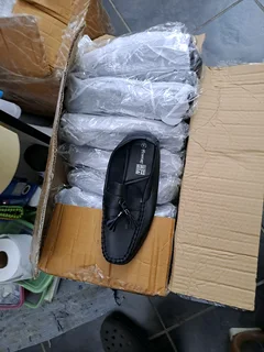 New shoes to clear, 45 pairs brown/black