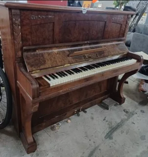 Krauss Stuttgart 4925 Upright Piano