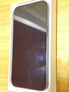 iPhone 14 (128GB) Battery Health 75%