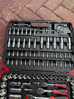 Gedore Red 172 piece socket set (R45603172)