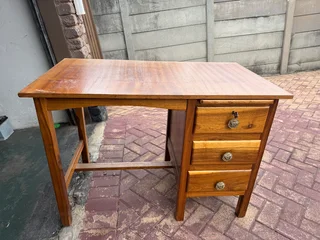 Wooden study Desk with Key for Drawers