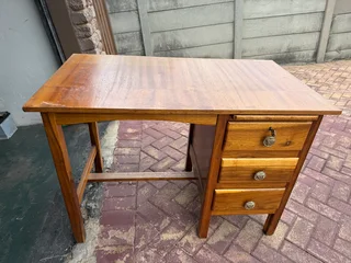 Wooden study Desk with Key for Drawers