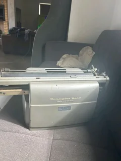 1950s Era Remington Rand typewriter