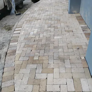 WHEATSTONE UTILITY FULL BRICK PAVING SUPPLY AND INSTALLATION NOW ONLY &#64; R255/M²