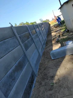 PRECAST VIBRACRETE WALLS SUPPLY AND FIT