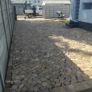 WHEATSTONE HALF BRICK PAVING SUPPLY AND INSTALLATION NOW ONLY &#64; R177.80/M²
