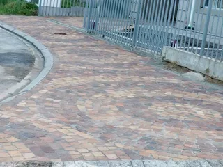 WHEATSTONE HALF BRICK PAVING SUPPLY AND INSTALLATION NOW ONLY &#64; R177.80/M²