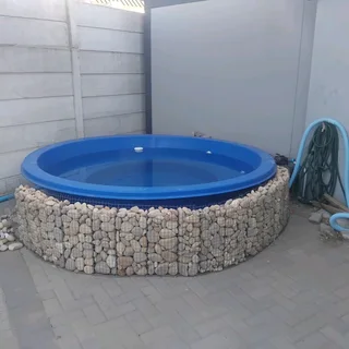 Pools: Todler Pools & Splash Pools