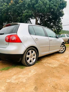 VW GOLF 5 FSI 2.0