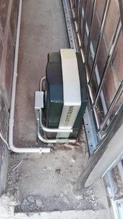 Gate motor installation