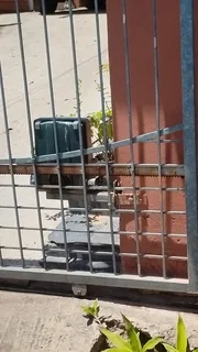 Gate motor installation
