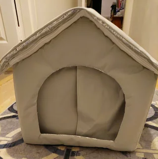 Waterproof insulated cat/small dog house