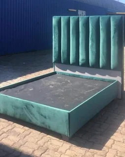 L couch R3000 pic3 2 pieces; pic1 R6800, CatalogAttached, Pay on delivery