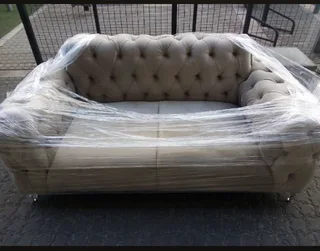 L couch R2999 pic1 in 2 pieces, pic4 R6800, CatalogAttached PAY ON DELIVERY