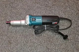 Makita GD0810C