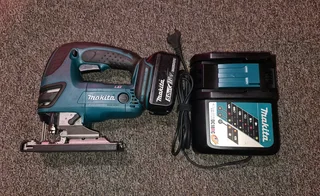 Makita DJV180