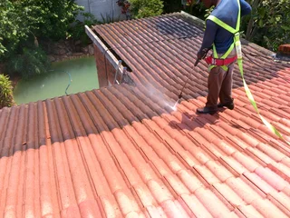 HIGH PRESSURE CLEANING