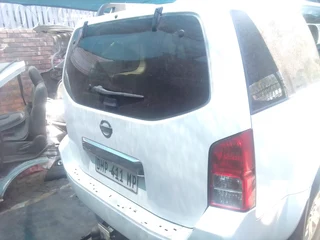 Stripping for Spares: Nissan Pathfinder V6 4x4