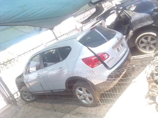 Stripping for Spares: Nissan Qashqai 2L (2009)