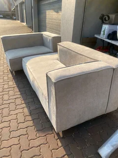 ✨ Modern L-shape Sofa Couch - R7,000 ✨