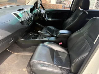 2015 Toyota Hilux Double Cab Legend45 Automatic 3.0 D4D