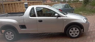 2007 Opel Corsa  gamma bakkie 1.7DTI.