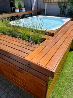 Above And In Ground Splash Pools