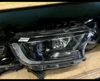 Ford Ranger T8 Headlights