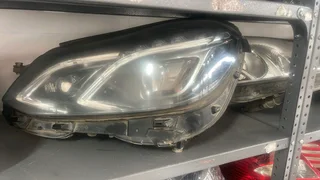 W212 FACE-LIFT HEADLIGHT