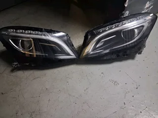 W156 GLA BIO XENON HEADLIGHTS