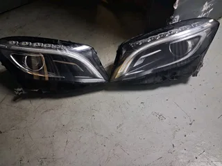 W156 GLA BIO XENON HEADLIGHTS
