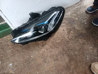 BMW F74 HEADLIGHTS