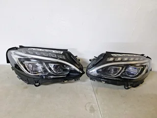 W205 Double Xenon Headlights