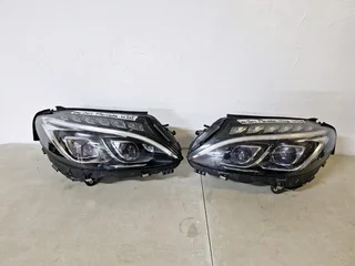 W205 DOUBLE XENON HEADLIGHTS