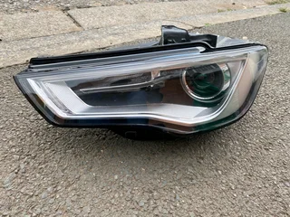 Audi A3 2014 Headlights