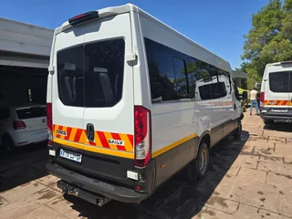 2021 Iveco 50 C 15 E3 V16 23 Seater Bus